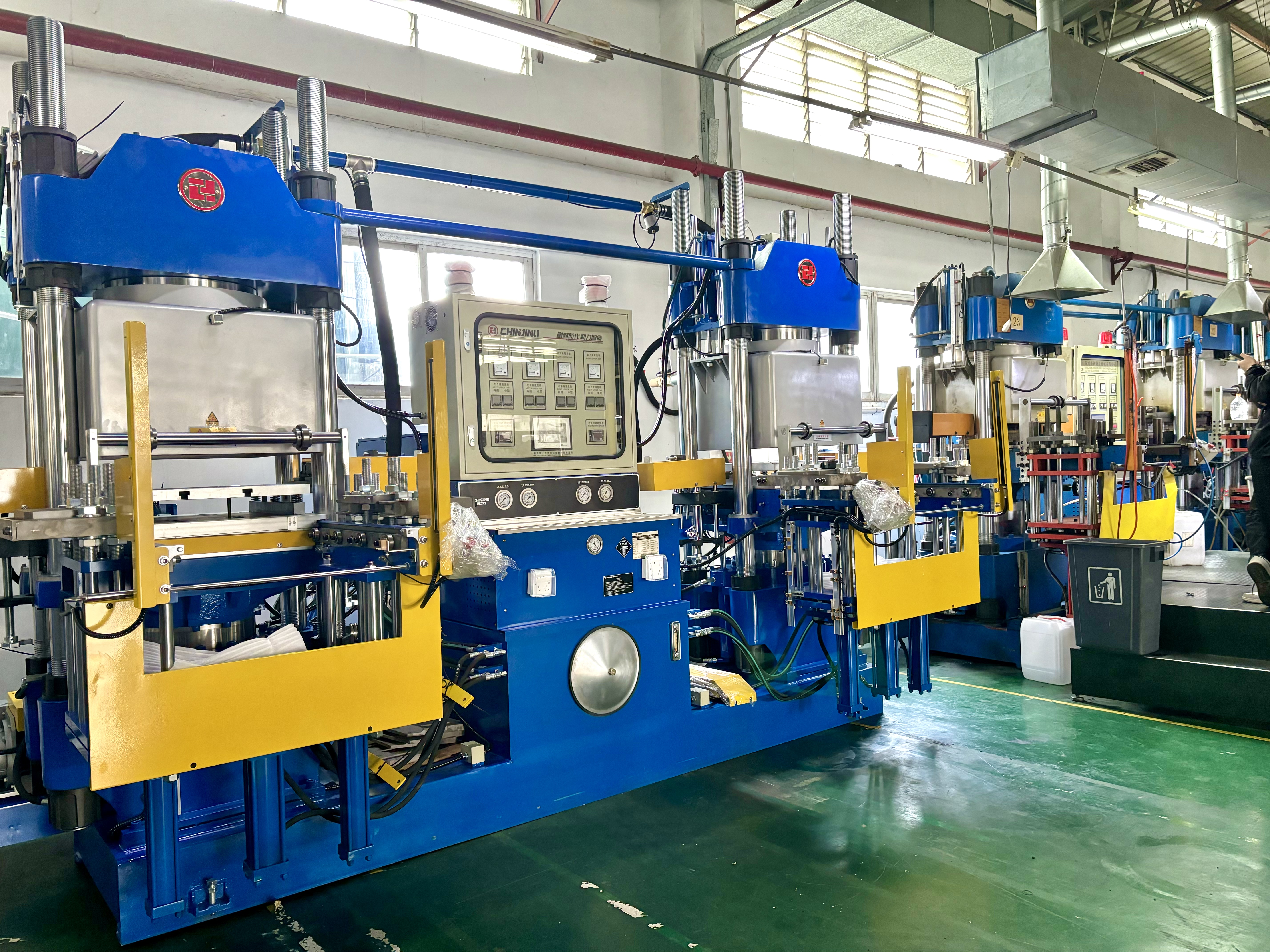 5194b246bf7a3d74e99ad792d8a46dd